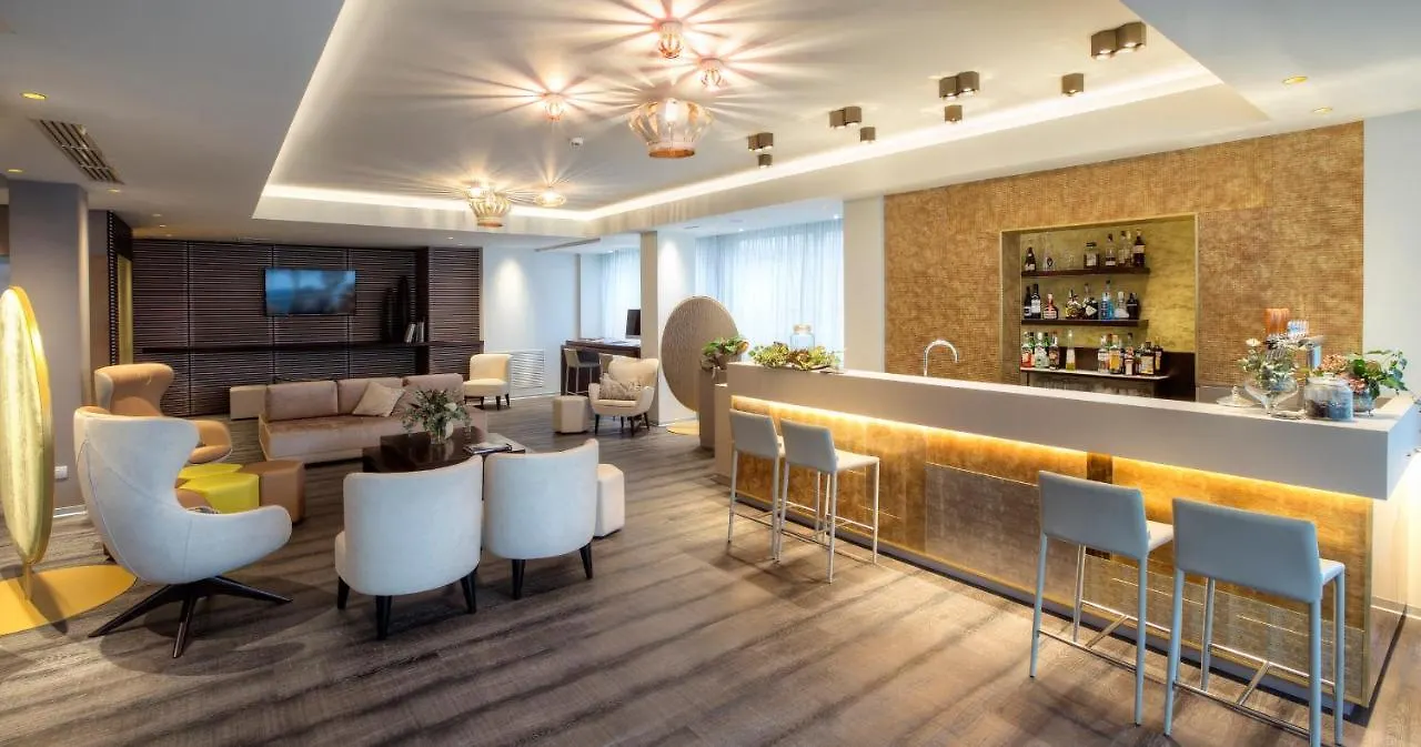 Hotel Dory Riccione 4*,  Italia